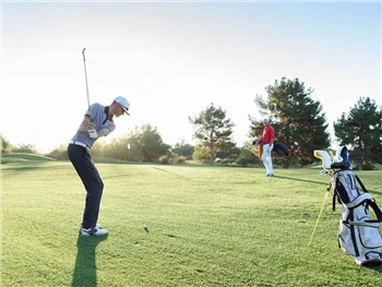 Tip Golff: Bullseye...Sicrhewch Eich Gêm Ar Darged